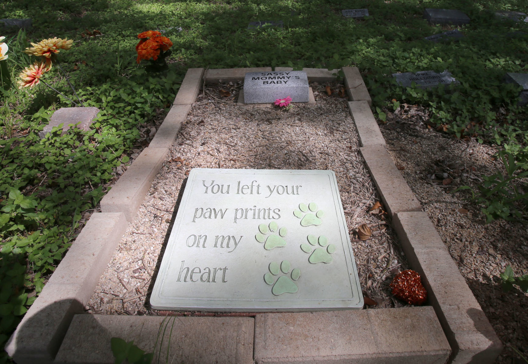 20190714_loc_pet_cemetery_jl3
